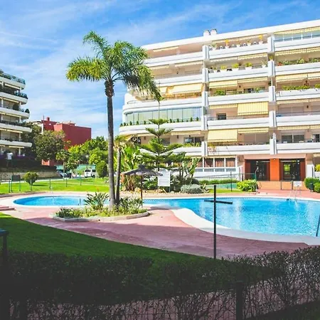 Espacioso En Guadalmina -