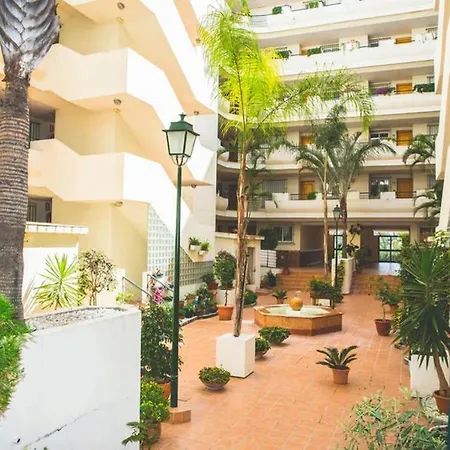 Espacioso En Guadalmina -