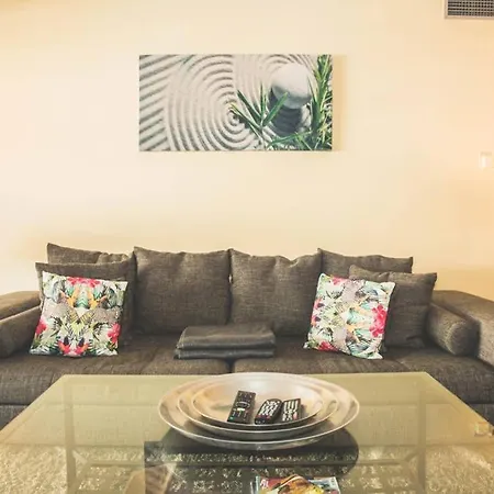 Espacioso En Guadalmina - Marbella